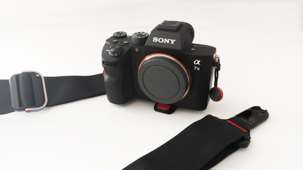 pasek peak design slide i aparat sony a7iii